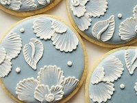 Royal Icing on Cookies (Piping & Embroidery)